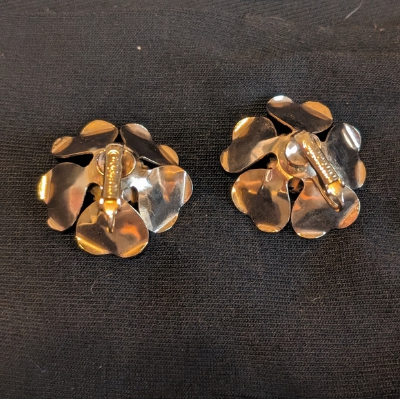 Sarah Coventry Earrings Ember Flower Collection. Clip On Earrings - Picture 2 of 5